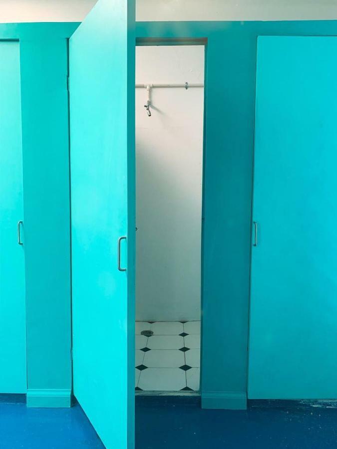 קינגסטון Ragamuffin Hostel מראה חיצוני תמונה
