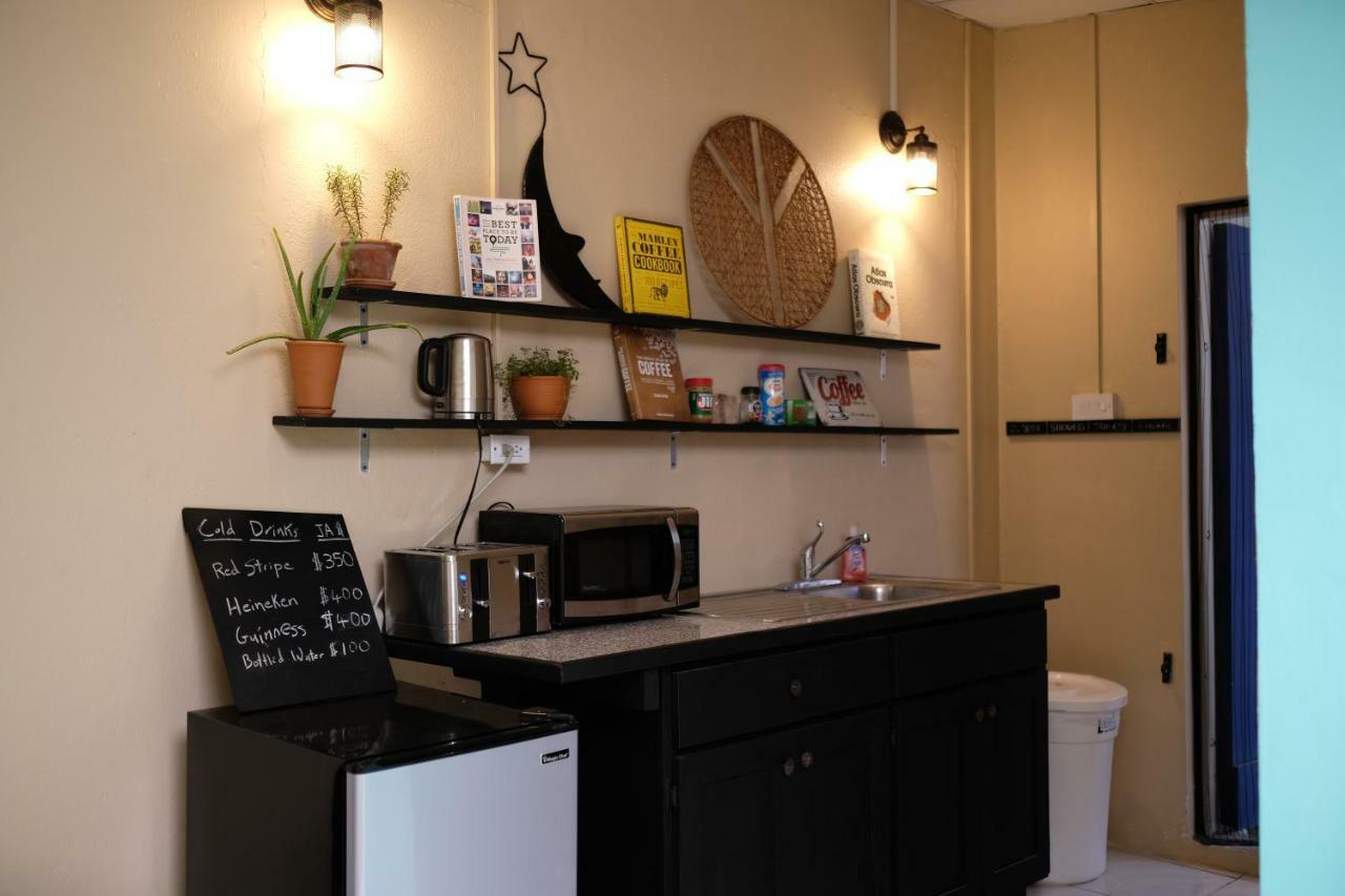 קינגסטון Ragamuffin Hostel מראה חיצוני תמונה